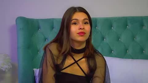 Snapshot of pollylanders chatting on September 2025 06:32:02 PM Polly online show from September 2025 06:32:02 PM