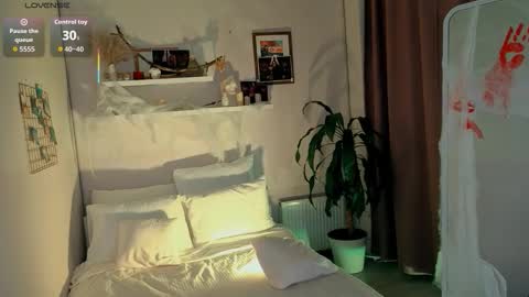  Your Polly  follow me  online show from October 2025 02:18:02 PM