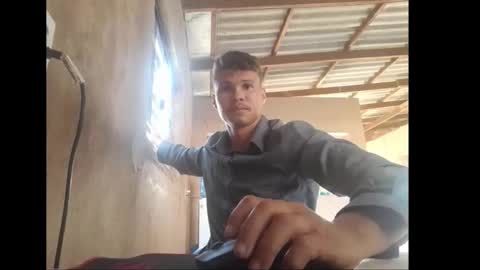 pollyster online show from December 2025 08:17:01 PM