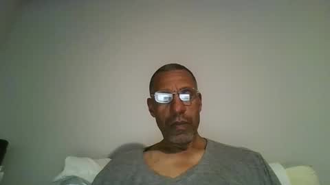 poolguy2496 online show from November 2025 01:08:01 AM