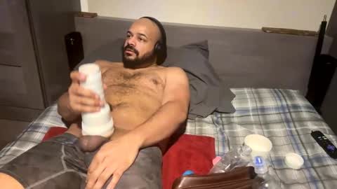 Snapshot of popfizzt chatting on December 2024 08:08:01 PM popfizzt online show from December 2024 08:08:01 PM