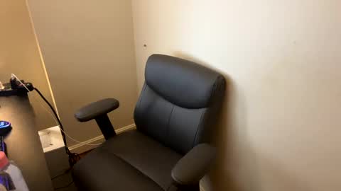 Snapshot of popfizzt chatting on December 2024 01:36:02 PM popfizzt online show from December 2024 01:36:02 PM