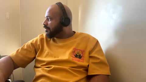 Snapshot of popfizzt chatting on January 2025 07:56:02 PM popfizzt online show from January 2025 07:56:02 PM