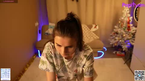 Snapshot of popityan chatting on January 2026 10:51:02 AM Louise see you on December 1 at 2200 UTC3 online show from January 2026 10:51:02 AM