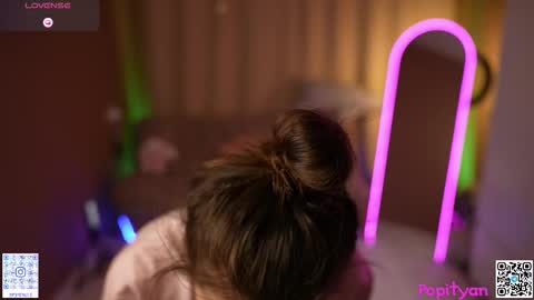 Snapshot of popityan chatting on February 2026 09:42:02 AM Louise see you on December 1 at 2200 UTC3 online show from February 2026 09:42:02 AM