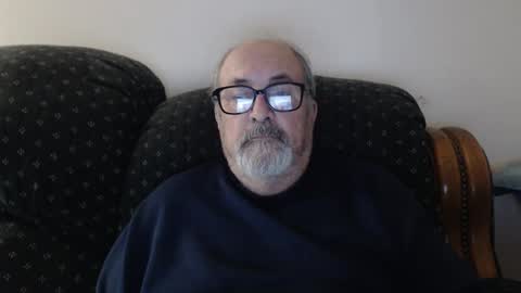 Snapshot of poppi_4u chatting on December 2024 02:42:01 AM poppi_4u online show from December 2024 02:42:01 AM