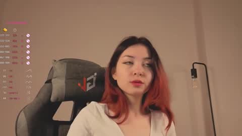 Agnes online show from October 2025 07:42:02 PM