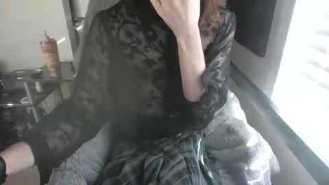 porcelain_tears01 online show from October 2025 01:47:02 PM