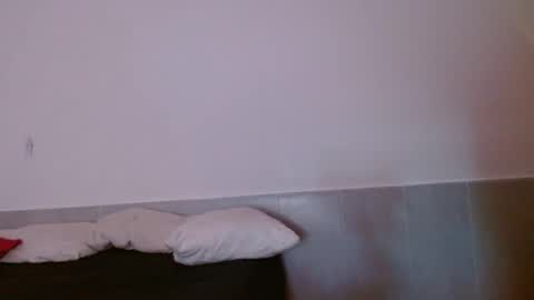 porcelainlux online show from November 2025 07:16:01 AM