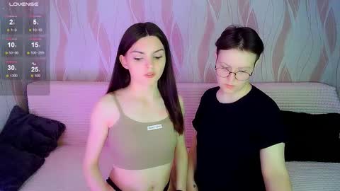 Ana and Tati online show from October 2025 11:27:02 PM