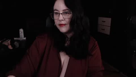 Snapshot of posh_mistress chatting on December 2025 02:08:02 AM PoshMistres online show from December 2025 02:08:02 AM