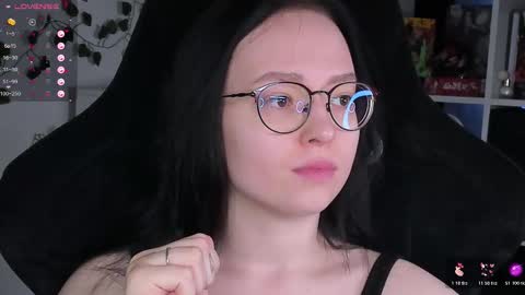 Robyn online show from November 2025 11:22:01 AM