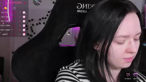 Snapshot of power_robynn chatting on February 2026 01:09:01 PM Robyn online show from February 2026 01:09:01 PM