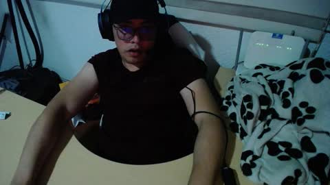 powerfulzeus2 online show from September 2025 02:44:02 AM