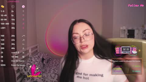 Lina online show from December 2024 07:36:01 PM