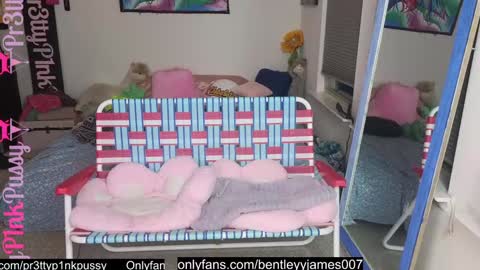 Snapshot of pr3ttyp1nkpussy chatting on September 2025 03:39:02 AM Evangeline Eva Darling online show from September 2025 03:39:02 AM