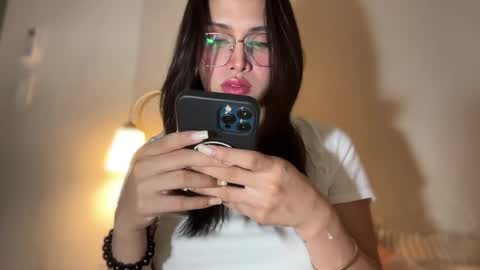 Snapshot of precious_amber69 chatting on February 2025 04:00:02 PM Oh my Amber online show from February 2025 04:00:02 PM