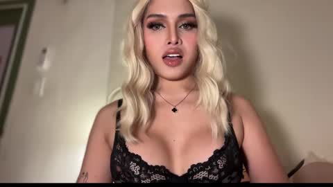 Snapshot of precious_amber69 chatting on February 2025 12:10:01 AM Oh my Amber online show from February 2025 12:10:01 AM