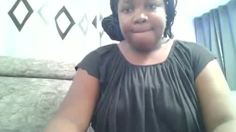 precious_ddy online show from December 2025 06:37:02 PM