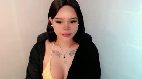 Snapshot of preciousangel69xxx chatting on November 2025 11:21:02 AM MAXXINE online show from November 2025 11:21:02 AM