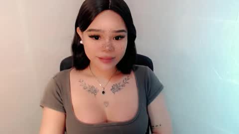 Snapshot of preciousangel69xxx chatting on November 2025 03:39:01 AM MAXXINE online show from November 2025 03:39:01 AM