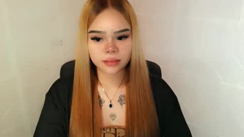 Snapshot of preciousangel69xxx chatting on November 2025 04:22:02 AM MAXXINE online show from November 2025 04:22:02 AM