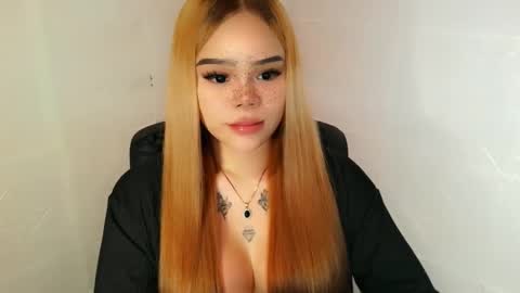 Snapshot of preciousangel69xxx chatting on November 2025 02:45:01 AM MAXXINE online show from November 2025 02:45:01 AM