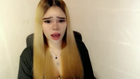 MAXXINE online show from February 2026 04:28:02 AM