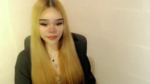 Snapshot of preciousangel69xxx chatting on July 2026 05:13:01 AM MAXXINE online show from July 2026 05:13:01 AM