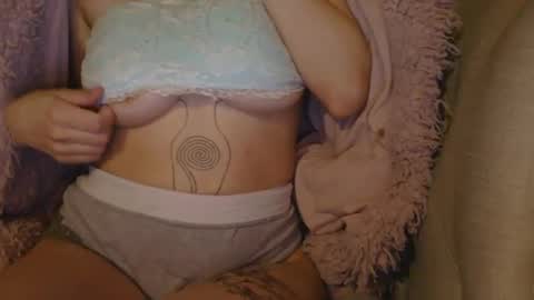 Snapshot of preciouspink6 chatting on January 2025 06:42:01 AM preciouspink6 online show from January 2025 06:42:01 AM