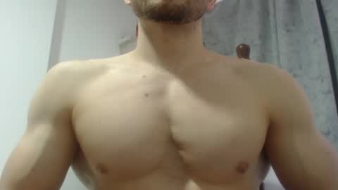 Snapshot of preettyboyx chatting on December 2024 03:47:02 PM JUAN online show from December 2024 03:47:02 PM