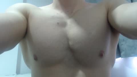 Snapshot of preettyboyx chatting on December 2024 03:37:02 PM JUAN online show from December 2024 03:37:02 PM