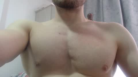 Snapshot of preettyboyx chatting on December 2024 08:04:01 PM JUAN online show from December 2024 08:04:01 PM