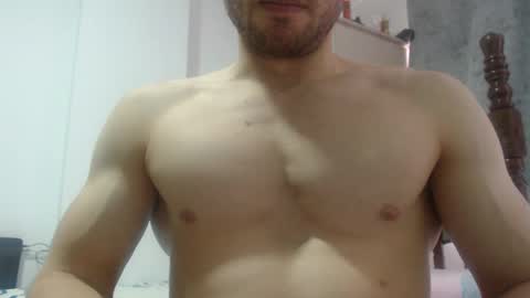 Snapshot of preettyboyx chatting on December 2024 04:38:01 PM JUAN online show from December 2024 04:38:01 PM