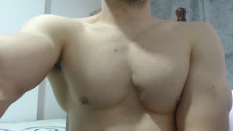 Snapshot of preettyboyx chatting on January 2025 07:54:01 PM JUAN online show from January 2025 07:54:01 PM