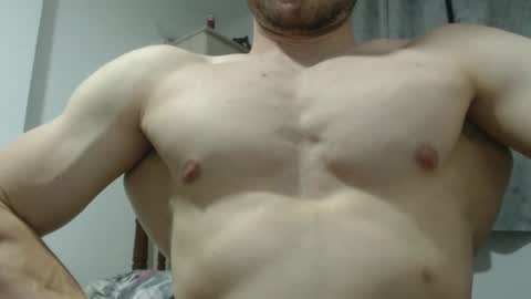 Snapshot of preettyboyx chatting on January 2025 02:03:01 AM JUAN online show from January 2025 02:03:01 AM