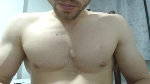 Snapshot of preettyboyx chatting on January 2025 12:48:02 AM JUAN online show from January 2025 12:48:02 AM