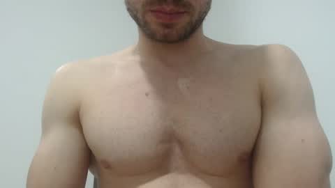 Snapshot of preettyboyx chatting on February 2025 12:21:01 AM JUAN online show from February 2025 12:21:01 AM