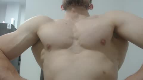 Snapshot of preettyboyx chatting on February 2025 03:56:02 AM JUAN online show from February 2025 03:56:02 AM