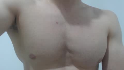 Snapshot of preettyboyx chatting on February 2025 02:51:02 AM JUAN online show from February 2025 02:51:02 AM