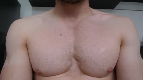 Snapshot of preettyboyx chatting on September 2025 08:33:01 PM JUAN online show from September 2025 08:33:01 PM