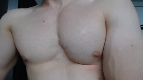 Snapshot of preettyboyx chatting on September 2025 04:54:02 PM JUAN online show from September 2025 04:54:02 PM