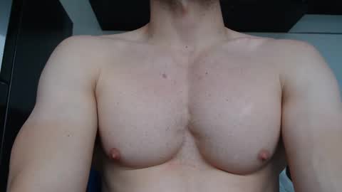 Snapshot of preettyboyx chatting on September 2025 08:14:01 PM JUAN online show from September 2025 08:14:01 PM