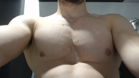 Snapshot of preettyboyx chatting on October 2025 05:06:01 AM JUAN online show from October 2025 05:06:01 AM