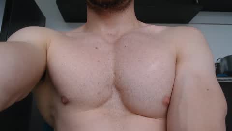 Snapshot of preettyboyx chatting on October 2025 08:30:02 PM JUAN online show from October 2025 08:30:02 PM