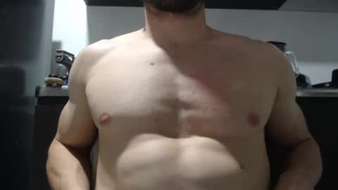 Snapshot of preettyboyx chatting on October 2025 02:30:01 AM JUAN online show from October 2025 02:30:01 AM