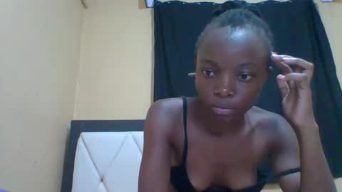 Snapshot of prekky chatting on February 2026 06:19:01 PM lynn online show from February 2026 06:19:01 PM