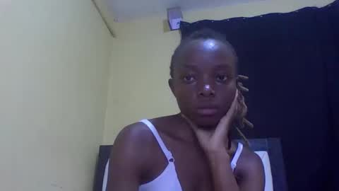 Snapshot of prekky chatting on February 2026 07:00:02 PM lynn online show from February 2026 07:00:02 PM