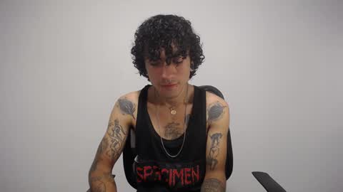 Plux online show from January 2025 02:44:02 AM