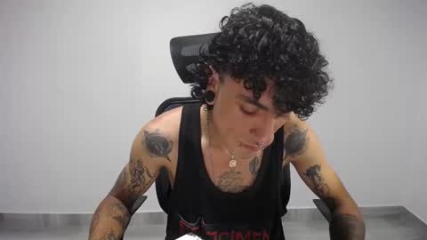 Plux online show from February 2025 02:15:02 AM